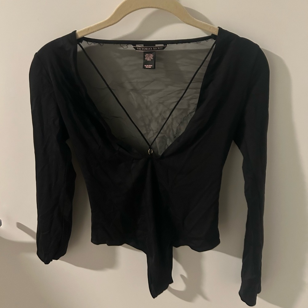 Super cute Victoria secret body suit! I’ve never worn it.